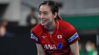 石川佳純、ノースリーブの“大人な巻き髪”に反響「綺麗になってく」「ゆるふわヘア」