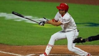 【MLB】秋山翔吾、初回に豪快な“バット投げ”　地元メディア爆笑「バットを忘れたようだ」