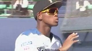 正確かつ速い好返球　日本ハム万波中正が2軍戦で見せたレーザービームがすごい