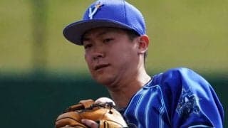 まさにプロのポジショニング　DeNA二塁手・柴田が遊撃の守備範囲で超美技披露