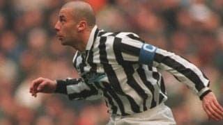 “ゴールマッキナ”の異名を持つヴィアリの完璧なオーバーヘッドが炸裂【インクレディブル・ゴールズ】