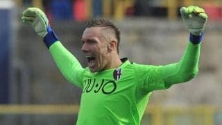 ボローニャ冨安の同僚GKスコルプスキが見せた咄嗟のスーパーセーブ！【アンビリーバブル・セーブス】