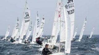 45艇出場、第1回SAILFAST CUP・スナイプ初日成績