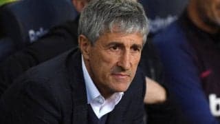 バルサのセティエン監督、ナポリを抑え込んだ守備を評価「うまく状況に対応した」