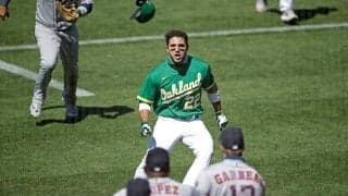 【MLB】2打席連続死球にブチ切れ！　“社会的距離”無視の大乱闘に米波紋「絶対にいけない」