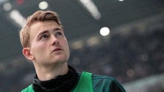 デ・リフト、肩手術で来季開幕アウトか　全治最大3カ月を要する模様