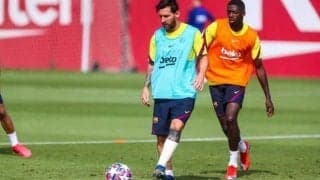 ナポリ戦で負傷したメッシ、トレーニング中は左足に包帯