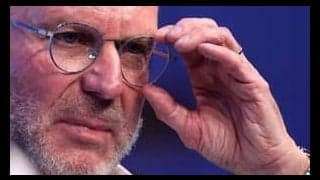 バイエルン会長がメッシを称賛「地球上で誰も持っていないものを...」