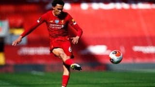 アレクサンダー＝アーノルドがプレミアリーグ若手最優秀選手賞を受賞！