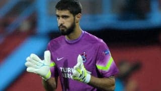 ガラタサライがGKオズトゥルクを獲得、守護神・ムスレラが長期離脱中