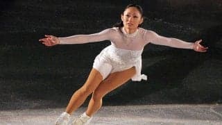 安藤美姫が7歳愛娘と氷上で2ショット　貴重な夏の思い出に反響「素敵すぎるお写真」