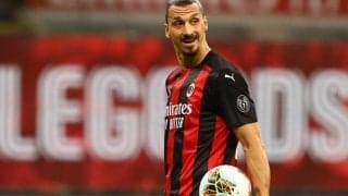 ミランはイブラヒモビッチを残留させられるか？ 条件面は約3億円の開き