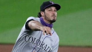 「MLB最高の三塁手だ」　名手アレナド、好捕からの“膝つき反転スロー”に米称賛