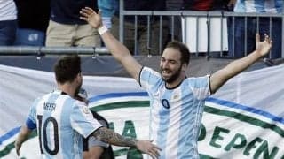 イグアインがメッシの将来に言及「難しい劇的な状況」