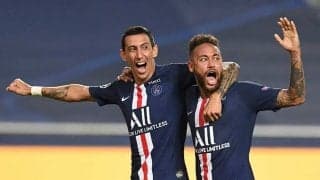 ネイマールが蹴ると見せかけて…PSG“騙し討ち”ヘッドに反響「タイミングが完璧」