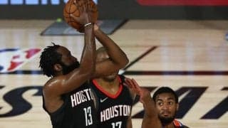 ロケッツがプレーオフ最多タイ記録となる52本の長距離砲を繰り出してサンダーを撃破