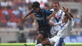 “怪物”ロナウドからスポットライトを奪う！“マジカルレフティ”レコバが飾った鮮烈なインテルデビュー！【ファースト・ゴールズ】