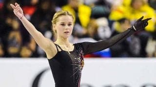 露の“元天才フィギュア少女”、ジャンプ作品タトゥーに反響「クールだ」「すごい！」