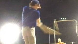 “場外弾”が走行中の車直撃　悲劇の決定的瞬間が200万再生「保険はこのために…」