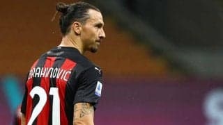 38歳イブラヒモビッチ、“彫刻級の肉体美”に興奮の声「人間界の神」「カッコいい」