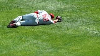 MLB左腕に悲劇…　170キロライナーが急所直撃もアウト奪う　米称賛「最もタフな男」