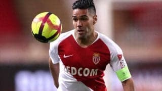 モナコ時代のファルカオ、大不振に喘ぐチームを救う殊勲の一撃【ビューティフル・フリーキック】