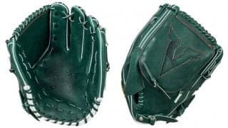 ダルビッシュが実際に使用している野球用グラブのレプリカモデル発売