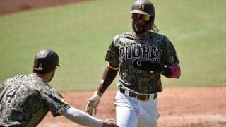 【MLB】左前打のはずが…パドレス奇才の“瞬間移動”好守にファン唖然「別次元だ」