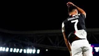 メッシ退団説が加速する一方 ロナウドは残留を明言「3シーズン目を...」