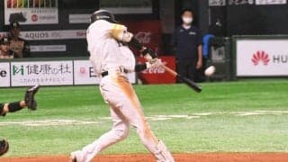 鷹・柳田が“確信歩き”の完璧19号！　推定135M特大弾で2回途中で大量7得点