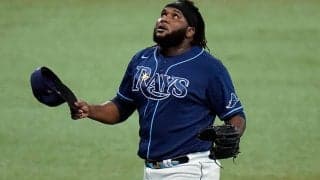 【MLB】ど真ん中から膝下へ…レイズ右腕の投じた”魔球”にファン「打つのは不可能」