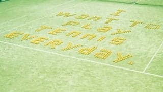  ラケット当たるアンケート開催中 