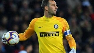 インテル守護神、ハンダノビッチが至近距離の強烈なシュートを超反応ビッグセーブ【アンビリーバブル・セーブス】