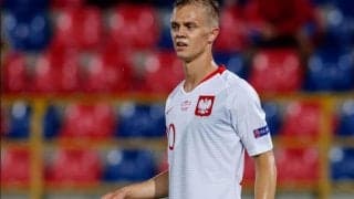 アウグスブルクがポーランド代表の若手SBグムニーを完全移籍で獲得