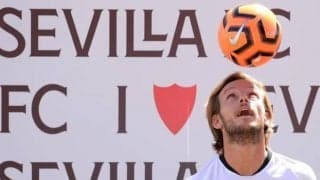 メッシ退団を望まないラキティッチ「レオがいるバルサを想像している」