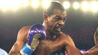 Sフェザー級王者の豪快左アッパー　コロナ乗り越えたV2に米「完璧なタイミング」