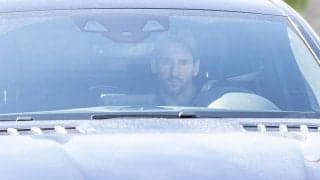 退団希望から一転残留のメッシがバルサの練習に合流！