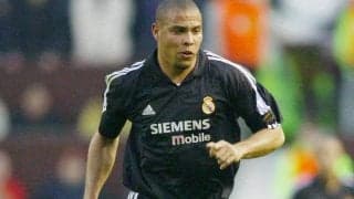 DFもアンクルブレイク！元ブラジル代表FWロナウドがまたぎフェイントで無双【ハットトリック・ヒーローズ】