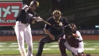 鷹・柳田が逆方向“引っ張り”打法で逆転3ラン　左翼席中段へ9試合ぶり9月初アーチ