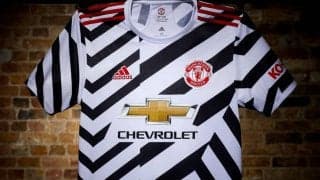 マンチェスター・ユナイテッドの3rdユニフォームが発表！斬新なデザインに！
