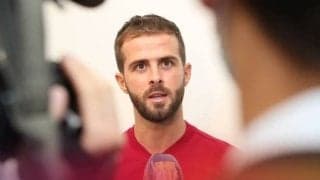 ピャニッチ、バルサのシャツを着ての第一声「新シーズンが楽しみで仕方ない」