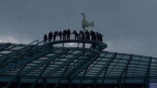 モウリーニョを含めたスパーズ面々が新スタジアムの”最恐”アトラクションに参加！高いところが苦手な選手は…？