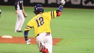 プロ14年目の38歳がチームに欠かせないワケ　鷹・高谷が貫く献身のための準備