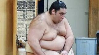 日本国籍を取得し結婚もした魁聖。同期が次々に引退するなかで抱く夢