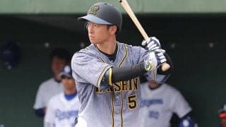 阪神・近本が右翼スタンド上段に特大勝ち越しソロ　打たれた巨人・菅野は苦笑い