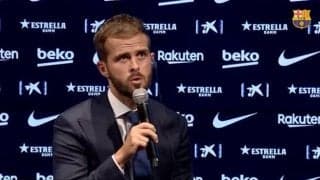 ピャニッチ、メッシは「地球外生命体」 退団していたら「変な気持ちになっていた」