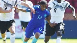 リーズがフェイエノールト育ちのU-19オランダ代表FWサマーフィルを完全移籍で獲得