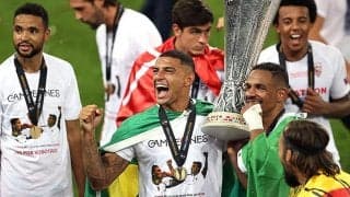 D・カルロス、ビッグクラブ関心もセビージャ愛強調!　「ここでスペクタクルな1年を過ごしたい」