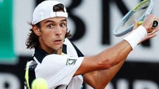  錦織撃破の18歳 8強ならず 