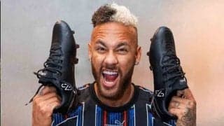 ネイマールとプーマ 超ビッグなミリオン契約「王者が戻った」